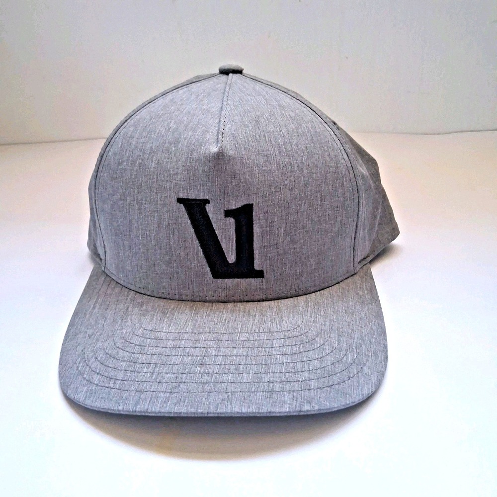 NWT Vuori Cap Hat Gray Snapback Logo Patch Adjustable Lightweight Athletic